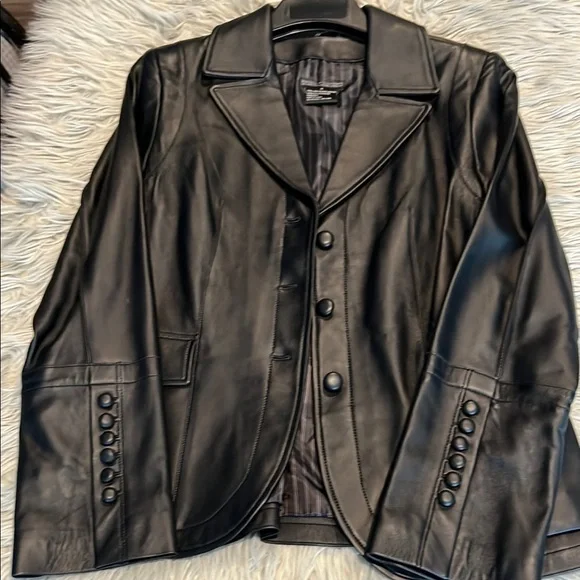 Pamela Dennis Black Leather Jacket Sleek Sophisticated Design - Picture 1 of 7